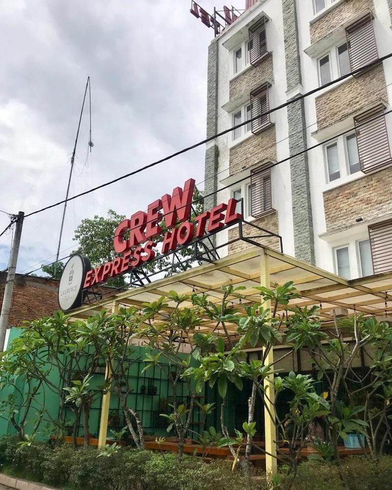 Crew Express Hotel Lubukpakam Dış mekan fotoğraf