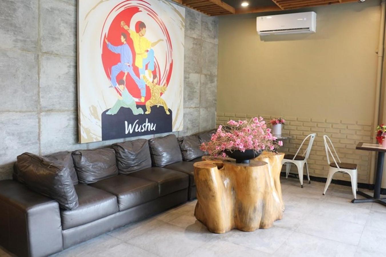 Crew Express Hotel Lubukpakam Dış mekan fotoğraf