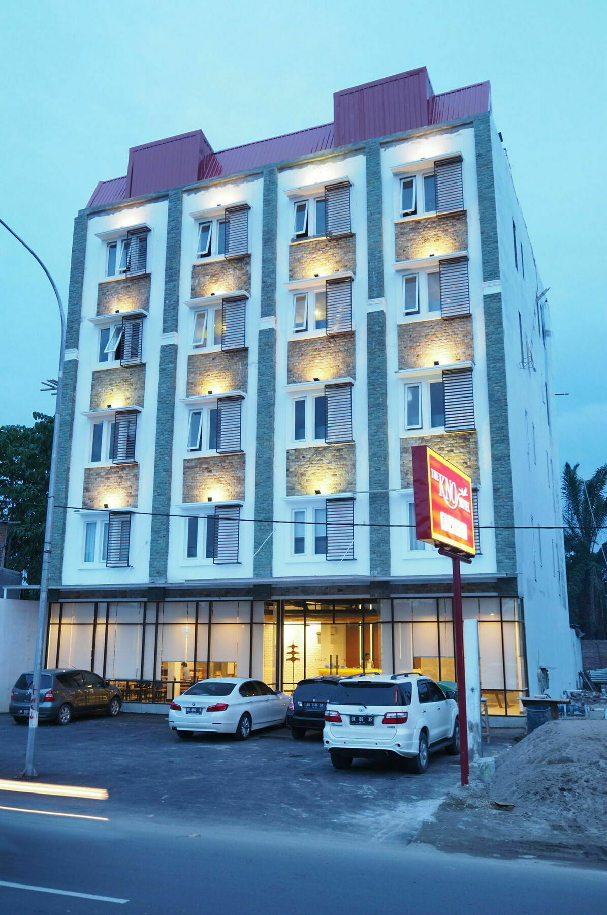 Crew Express Hotel Lubukpakam Dış mekan fotoğraf